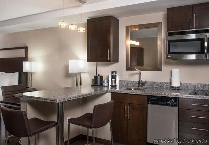 Fairfield By Marriott Boston Hotel