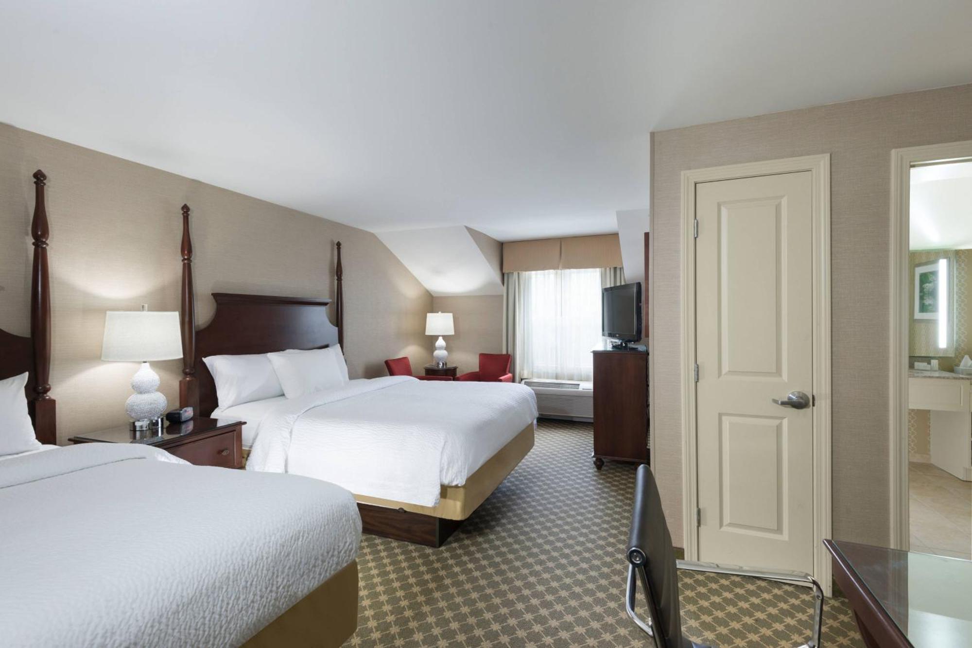 Fairfield By Marriott Boston 3*