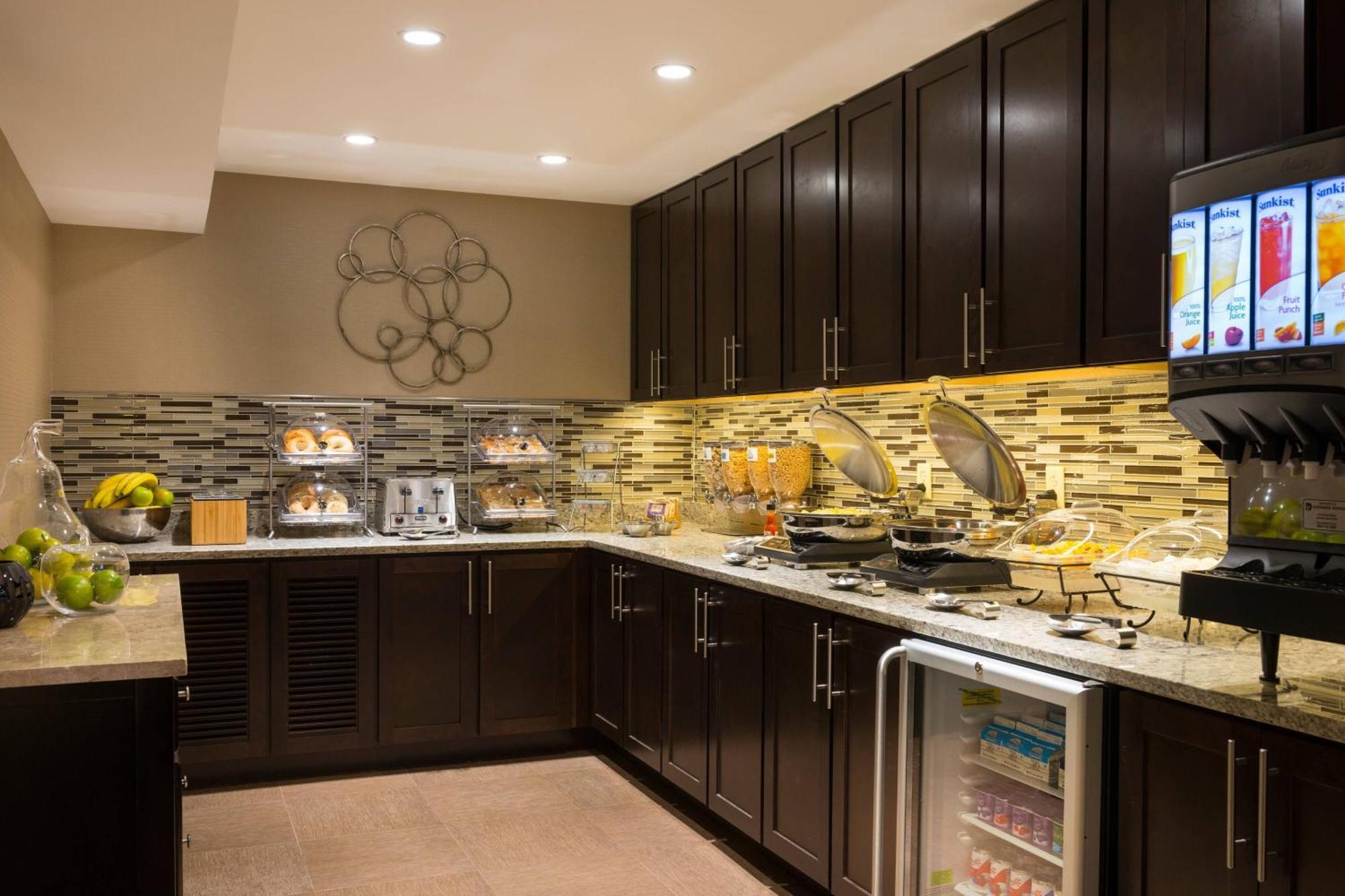 Fairfield By Marriott Boston Hotel